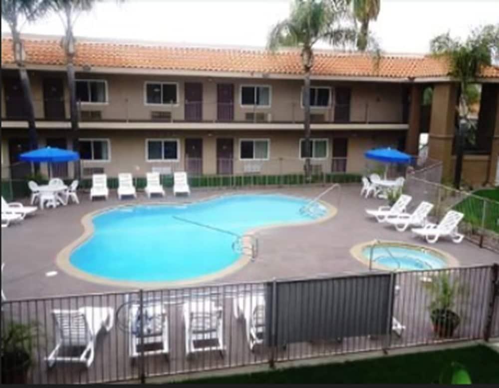 Travelodge By Wyndham Hemet Ca Servizi foto