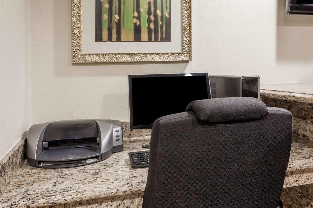 Travelodge By Wyndham Hemet Ca Esterno foto